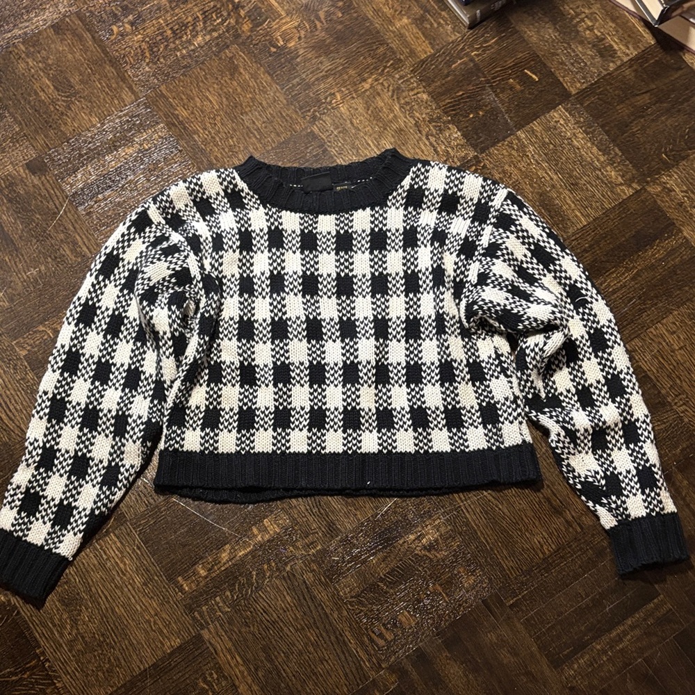 Black & White Gingham Crewneck Sweater